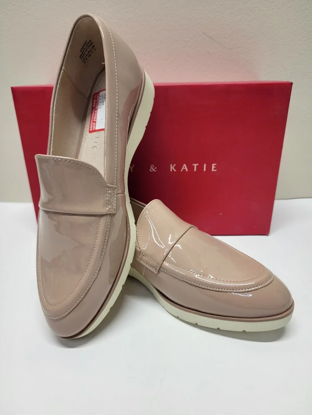 Kelly & Katie NIB Nude Patent Leather Loafers Sz 9